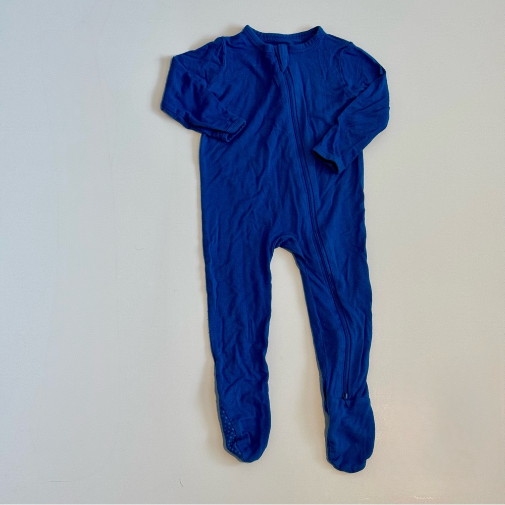 Kyte BABY 6-12M Blue Zipper Footie Pajamas with Grips